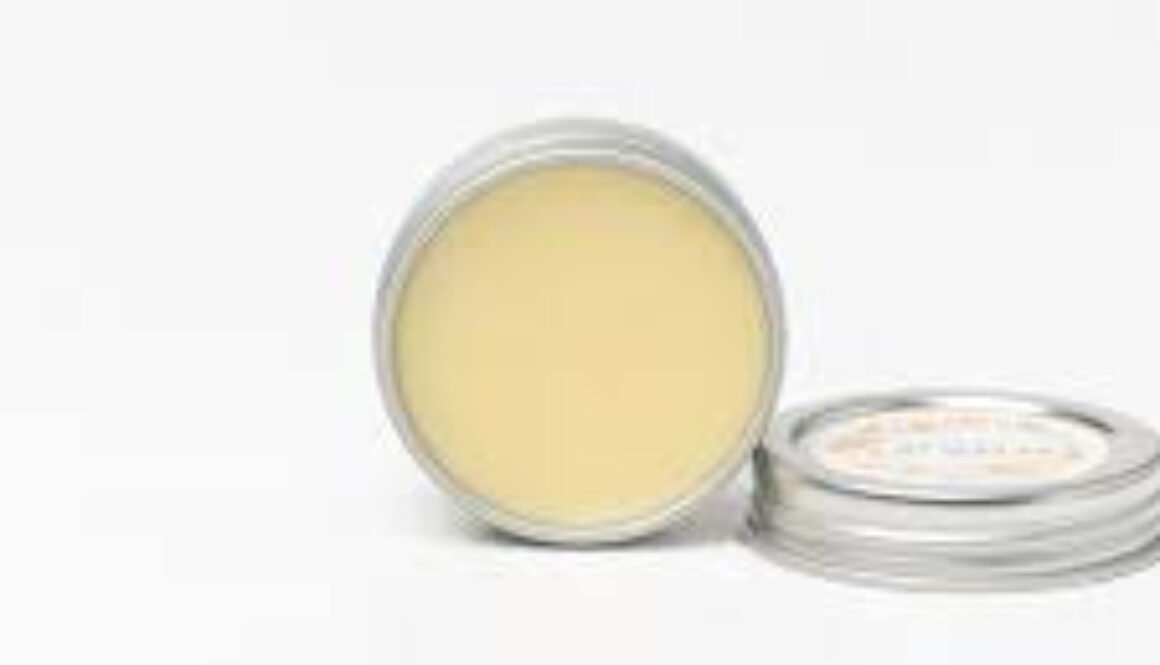 Natural Beeswax Lip Balm - Tin